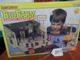 BIG FARM SERVICE CENTER SET 1994 ERTL