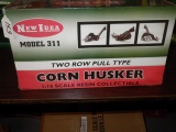 NEW IDEA 2 ROW PULL TYPE CORN HUSKER