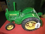 JD MODEL D TRACTOR