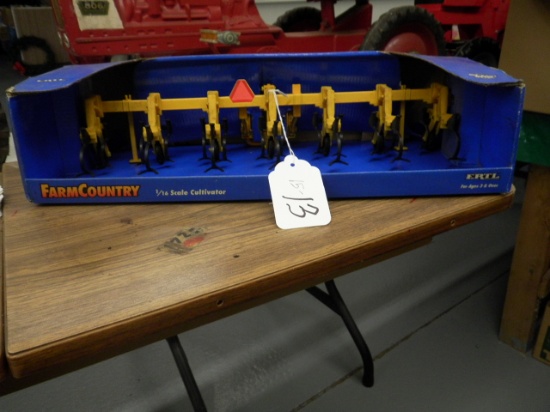 FARM COUNTY CULTIVATOR 1/16 SCALE