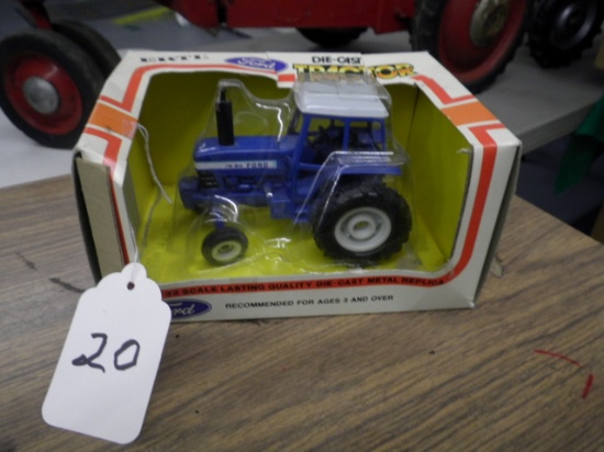 FORD TW-20 TRACTOR 1/32 SCALE ERTL