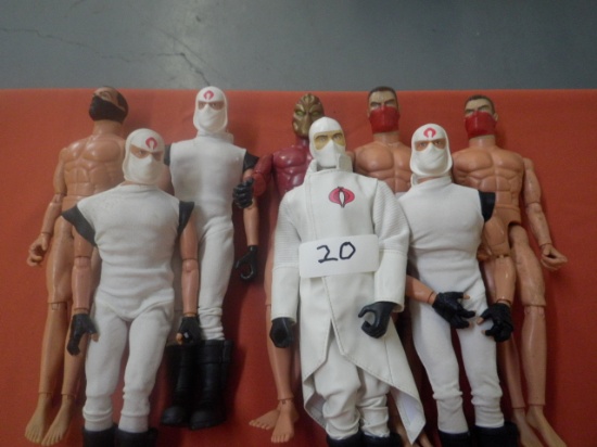8 DOLLS 1996 HASBRO SOME HAVE CLOTHES