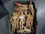 A TUB OF MISCELLANEOUS DOLLS