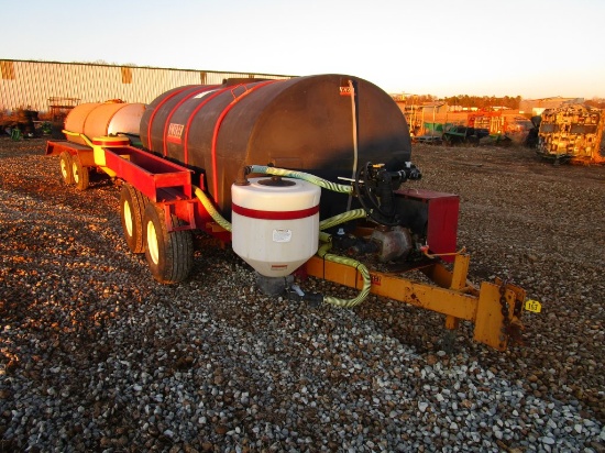 KBH 1600 Gallon Water Trailer