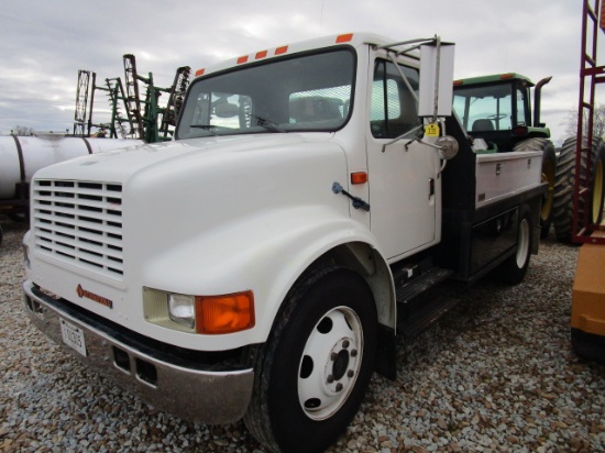 IH 1990 Flatbed