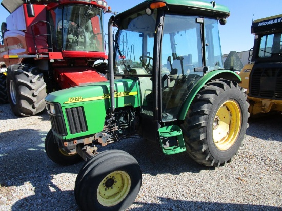 John Deere 5320 Tractor