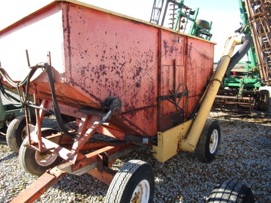 Gravity Flow Wagon w/ Hyd Auger