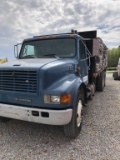 1998 INTERNATIONAL 4900 FLATBED