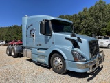 2014 Volvo VNL 630 Sleeper Truck