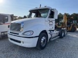 2006 Freightliner Daycab - Salvage Rollover