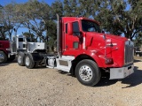 2012 Kenworth T800 Truck Tractor Day Cab T/A