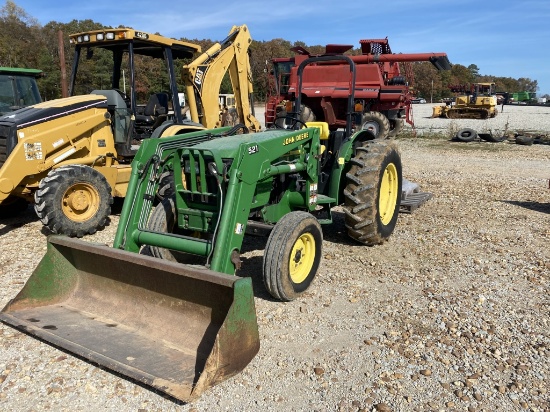 JOHN DEERE 5105 2WD LOADER