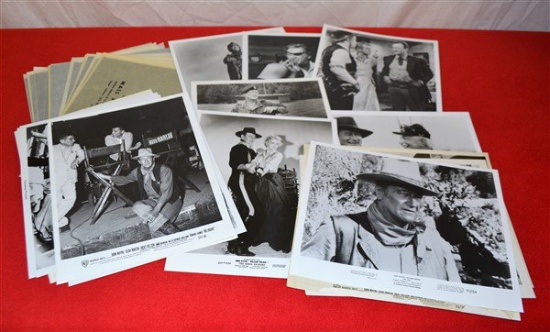 16 John Wayne Photos w/negatives