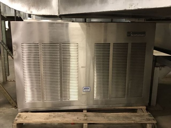 Scotsman Ice Machine MOD. NME1854WS-32B; SER. #: A1016011320011808. NOT WORKING