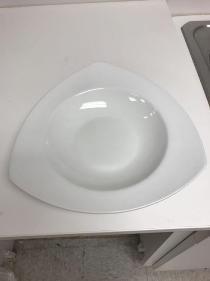 3 point white bowl
