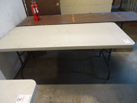 PLASTIC TABLE 6’ NO CONTENTS