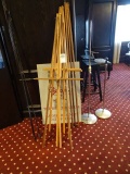 EASELS & MIC STANDS (1X)