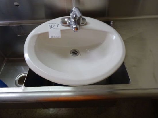 PORCELAIN SINK W/FAUCET