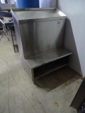 S/S HOSTESS STAND