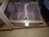 S/S ICE BIN