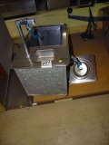 S/S SINK W/WATER & ICE BIN