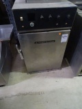 HEATED BOX