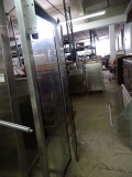 BI SWING WALK IN DOORS X1