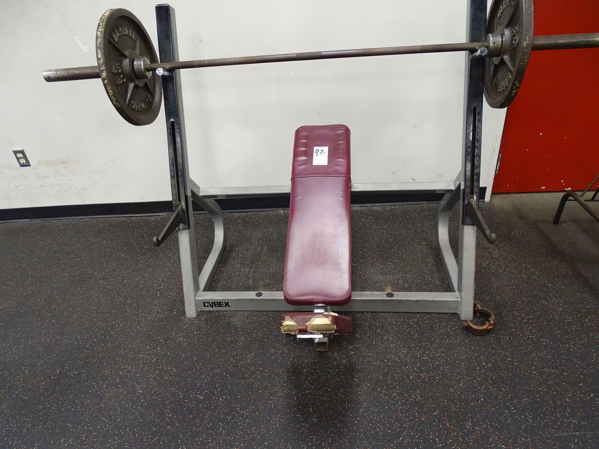 CYBEX WEIGHT BENCH W BAR 2 45 2 25 Proxibid