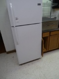 FRIGIDAIRE REFRIGERATOR