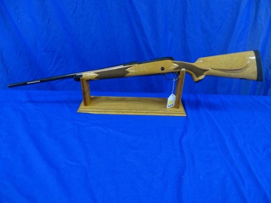 Winchester M70, .243 Winchester, 22" Barrel, AAA Grade Maple Stock, Bolt Action