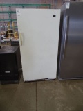 WHIRLPOOL FREEZER MD: EV200NXGW03