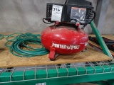 PORTER CABLE 6 GALLON AIR TANK 135PSI 2HP W/AIR HOSE