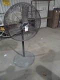 LAKEWOOD PEDESTAL FAN 30”