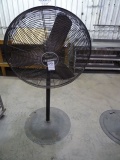 LAKEWOOD PEDESTAL FAN 30”