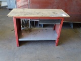 METAL WORK BENCH