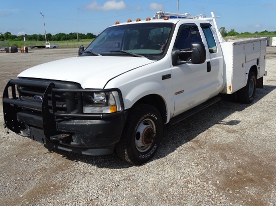 2004 FORD F350 XL SUPER DUTY