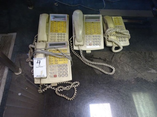 LUCENT PHONE SYSTEM W/4 PHONES
