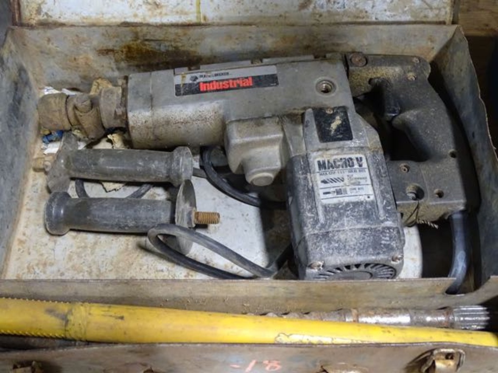 BLACK \u0026 DECKER INDUSTRIAL HAMMER DRILL 