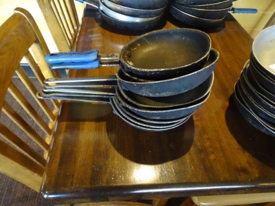 SKILLETS (X8)
