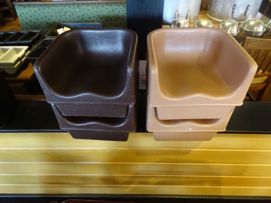 BOOSTER SEATS (X4)