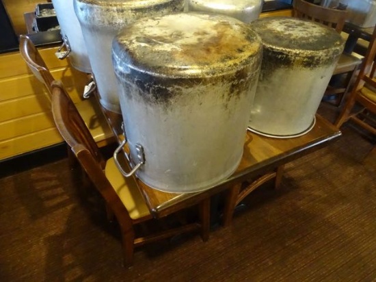 LARGE POT