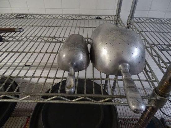 ICE SCOOPS (X2)