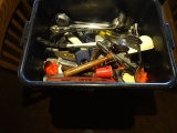KITCHEN UTENSILS X1