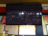SAMSUNG TV W/WALL BRACKET 50”
