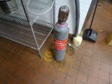 CO2 BOTTLE