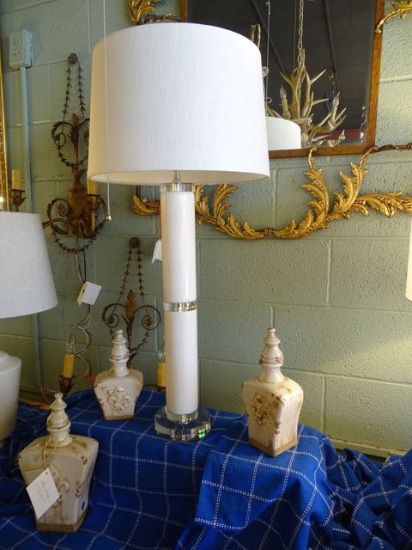 WHITE JADE BUFFETT LAMP RETAIL $458