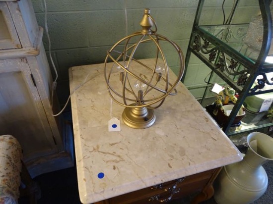 LAMP BATTERY OPERATED  RETAIL $143