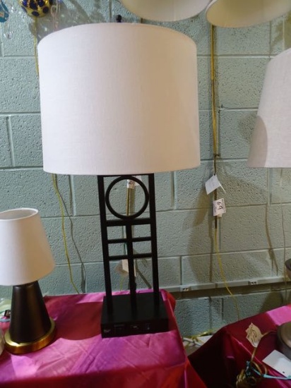 METAL DESK LAMP W/CHARGER  RETAIL $232