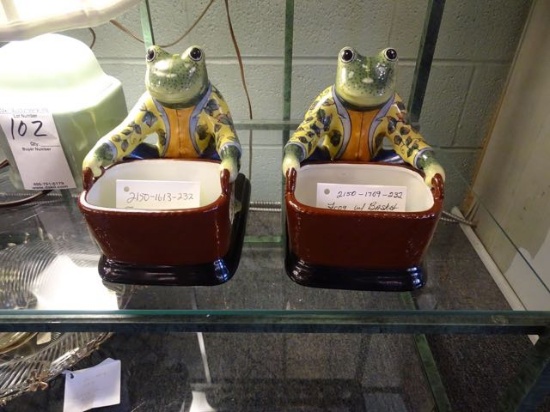 PORCELAIN FROGS HOLDING BASKET RETAIL $145