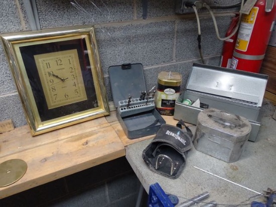 BIT HARDWARE & CLOCK